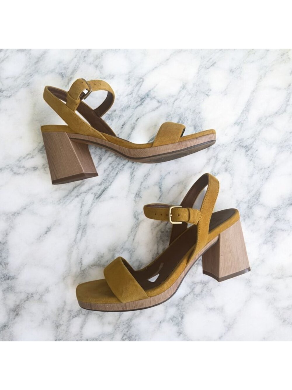 NATURALIZER Yellow Suede Sandals Heels Size 7.5W